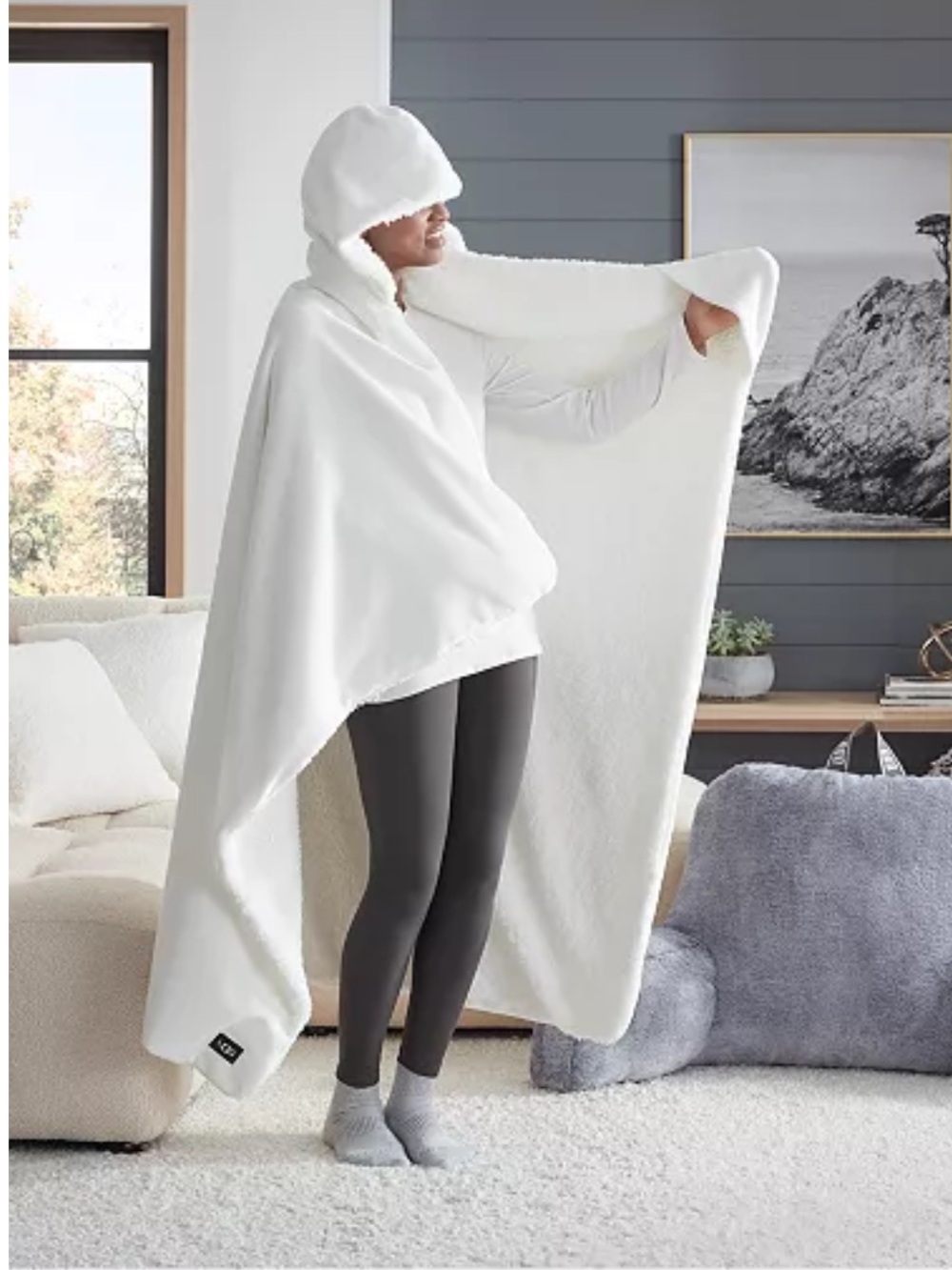 UGG Avery Hooded Throw, 50" x 60" (never used)